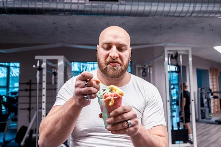 بعد باشگاه چی بخوریم حجم بگیریم؟ + عضله سازی بعد تمرین